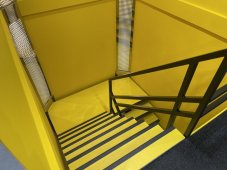 Protiskluzové schodišťové stupně GRIP | Zrnitost: SC Medium | Žluté